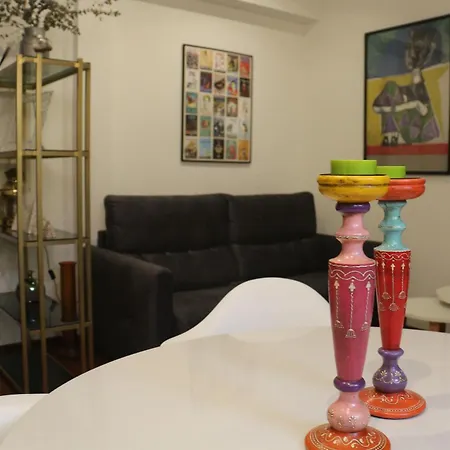 Montichel, Parking Gratuito